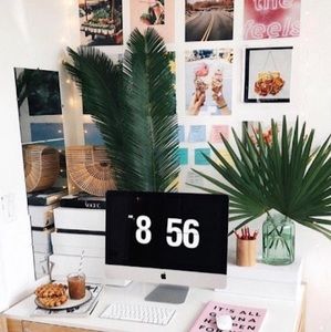 Meet your Posher, Jade